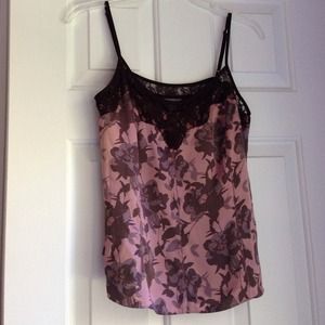 Beautiful print silk fitted camisole.