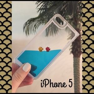 Floating fishy iPhone 5 case