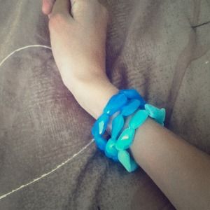 Blue bracelet set