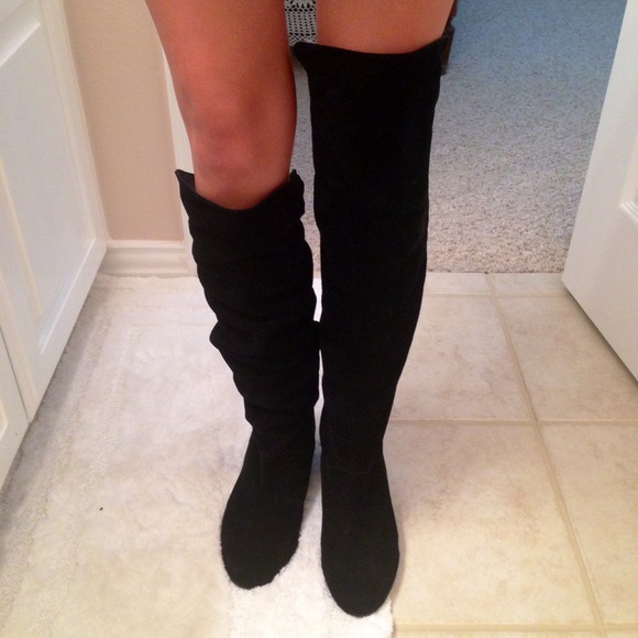 Steve Madden boots on hold!