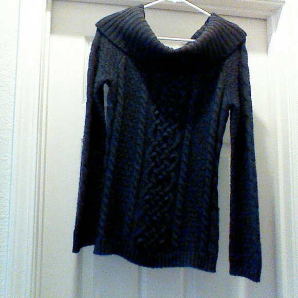 Long sleeve sweater