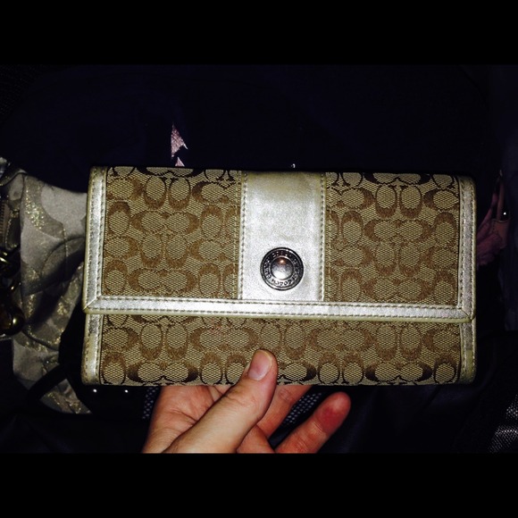 Coach wallet