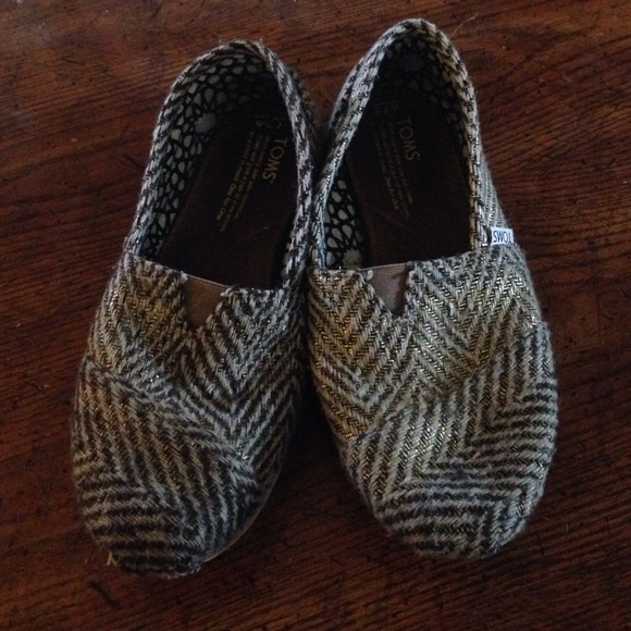 Toms