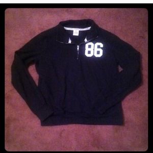 Vs half zip and vs legging reserved for trade.