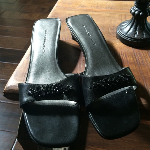 Bandolino Slides - Picture 2 of 4