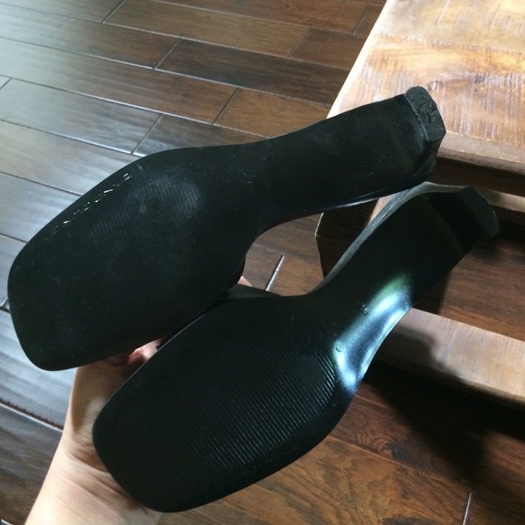 Bandolino Slides - Picture 3 of 4