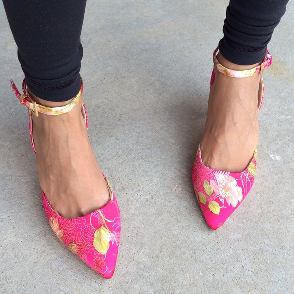 Shoe Dazzle Shoes - NWOT Madison by Shoedazzle Kitten Heels Size 7.5