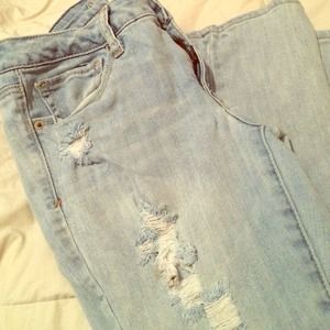 American eagle ripped jeans