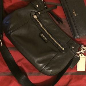 ✂️Final Reduction✂️ Blk coach bag great condition