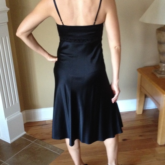 Little Black Dress! Silk, size 2 - Picture 2 of 4