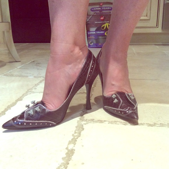 Hype brown pumps with pink trim and rhinestones