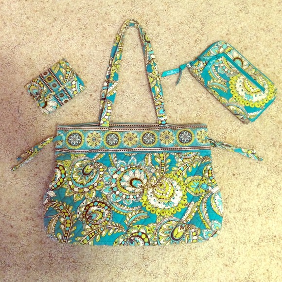 Vera Bradley Purse with matching wallets