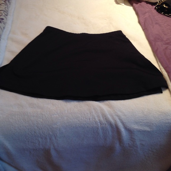 Ladies tennis skirt