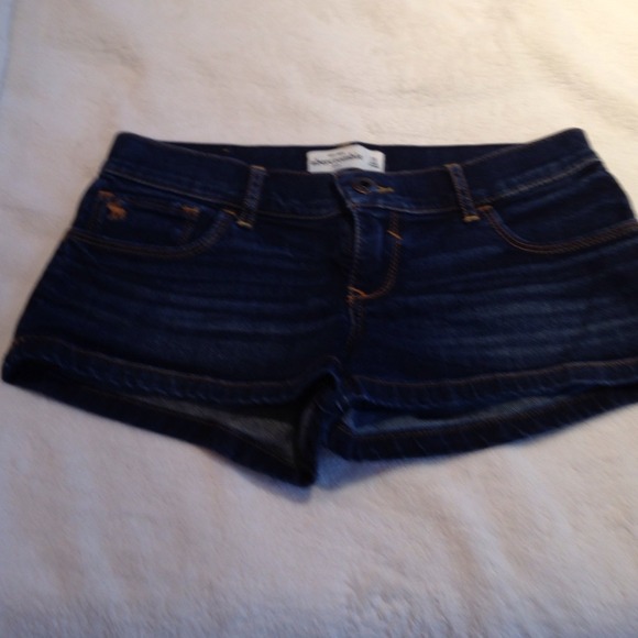 Short shorts
