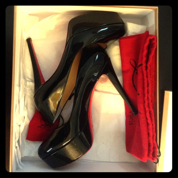 SOLD! - Picture 1 of 4