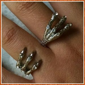 BRAND NEW Wrap Around Claw Ring