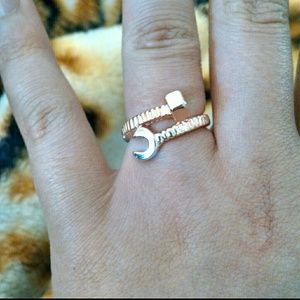 BRAND NEW Wrench and Screw Wrap Ring