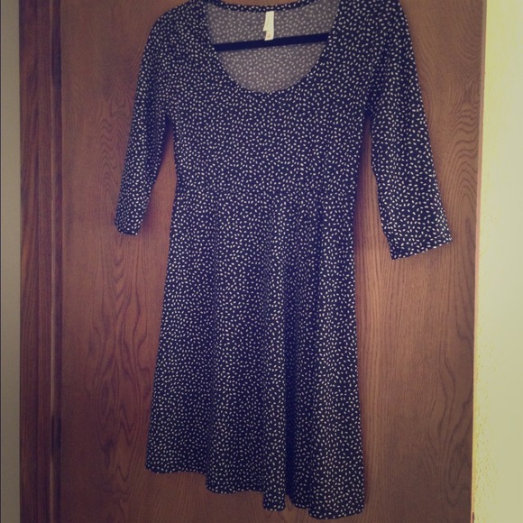 Xhilaration 3/4 sleeve dress Medium black/dots