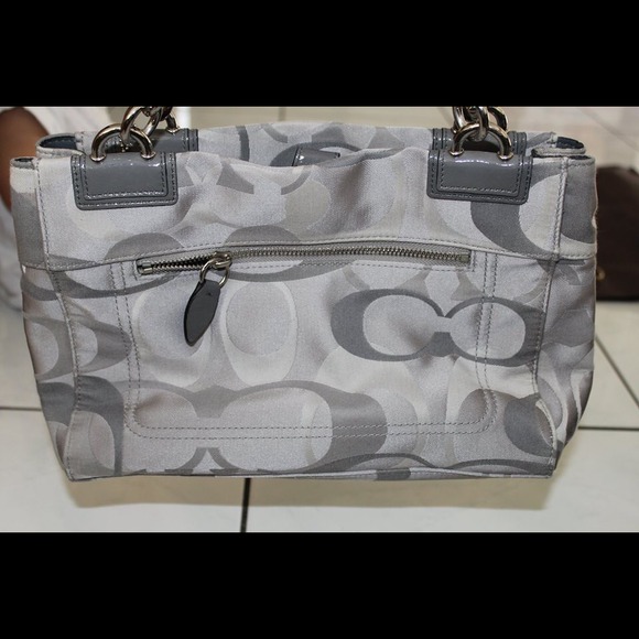 Coach - Picture 3 of 4