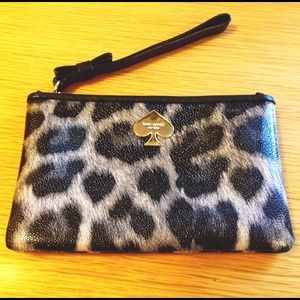 🚫SOLD🚫Kate Spade Leroy Street animal print bee