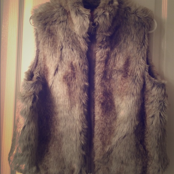 Fur vest