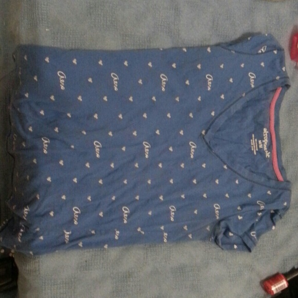 Aero blue heart v neck