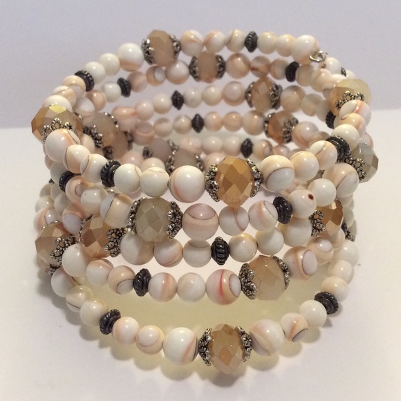 Ivory/cream bracelet. Design & handmade by JJ.
