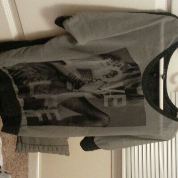 Love life graphic tee