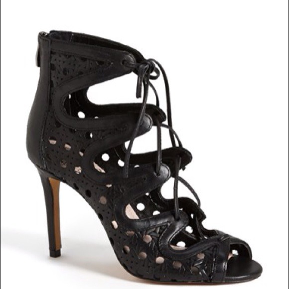 ❌SOLD Vince Camuto Jillie Booties