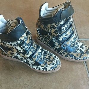 Leopard wedge sneakers size 8