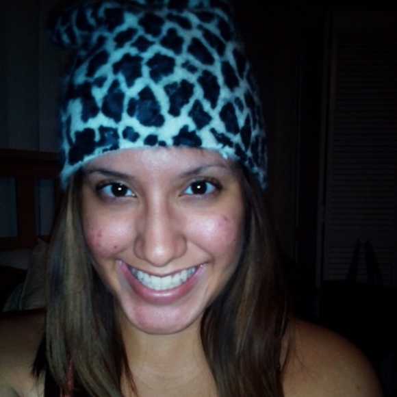 Black and white snow bunny beanie - Picture 2 of 2