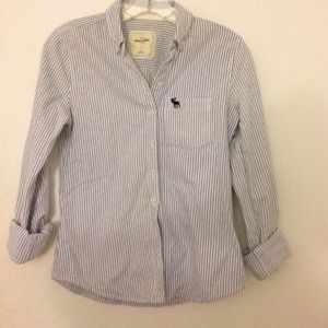 sale✨ Abercrombie Striped Oxford