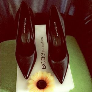 BCBG Black leather shoes , So classy & comfortable