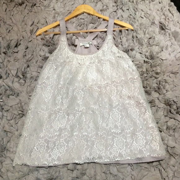 Lace and silk top - Picture 1 of 5