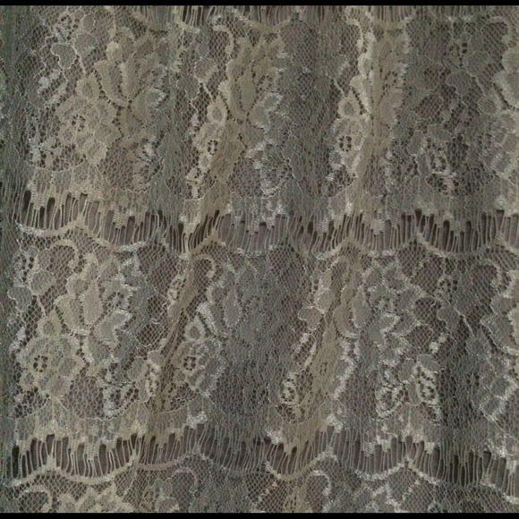 Lace and silk top - Picture 2 of 5