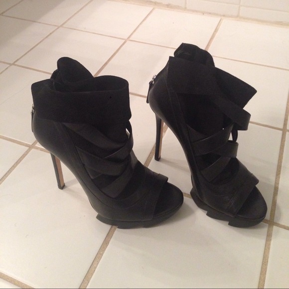 Authentic Camilla Skovgaard Black Heels