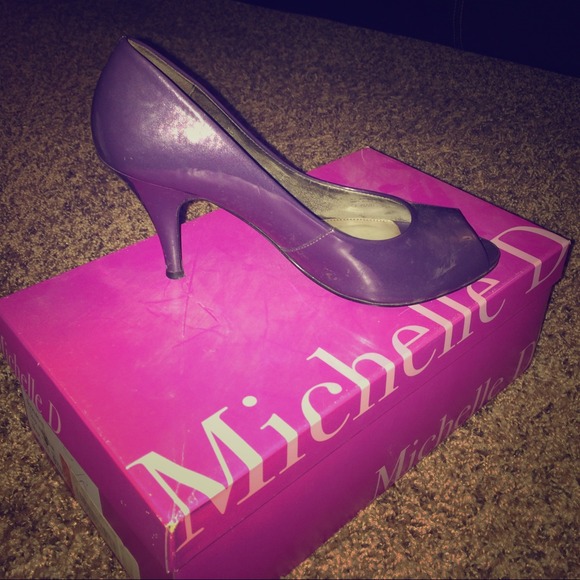 Cute PURPLE Heels 💟