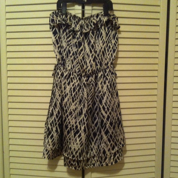 Last chance! Forever 21 Black and White Dress - Picture 2 of 2