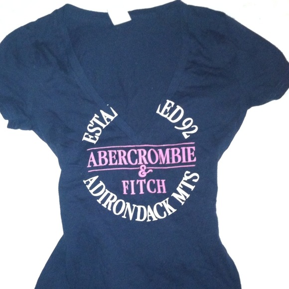 Closeout****A&F Tshirt M