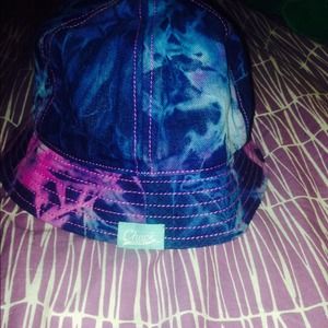 Chuck tie dye bucket hat NEW