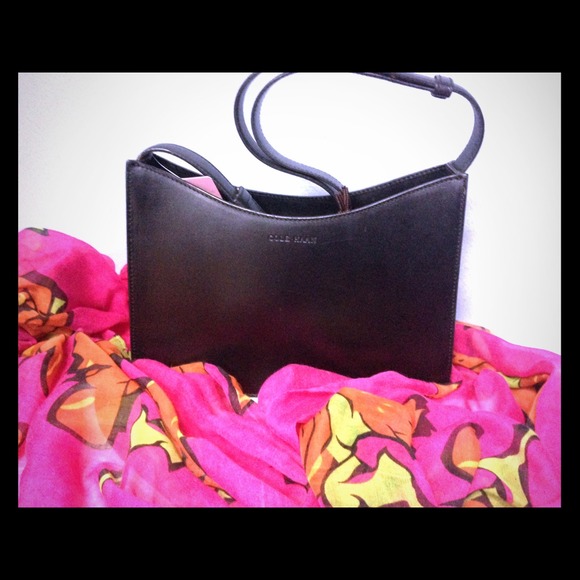 Cole hann purse