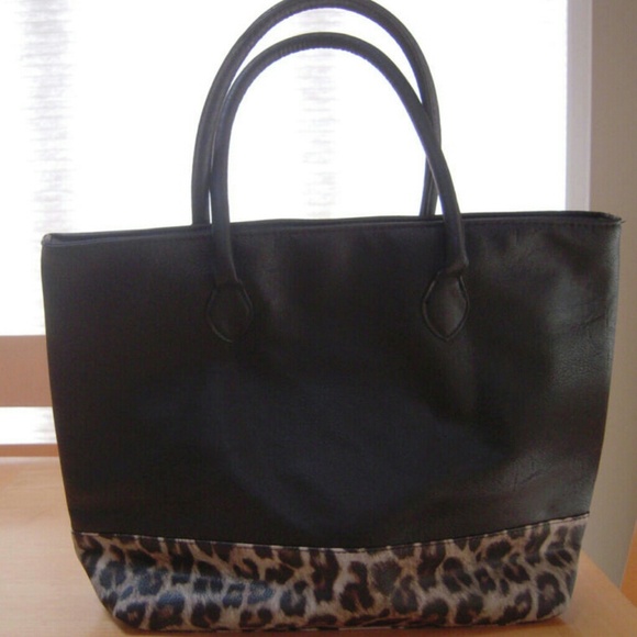 New DSW Black  Shopper Tote Purse