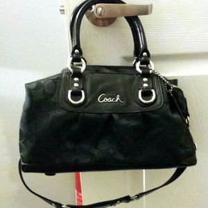 Lowered !! Black Coach Audrey purse!