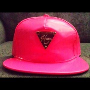 Neon pink HATER SNAPBACK HAT Gold & metal plate