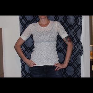 Cream 1/4 sleeve Buckle Brand BKE top