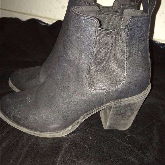 H&M Chelsea boots
