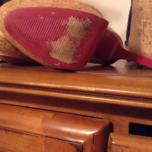 Heels - Picture 3 of 3