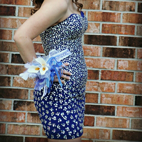 Royal blue homecoming dress - Picture 2 of 4