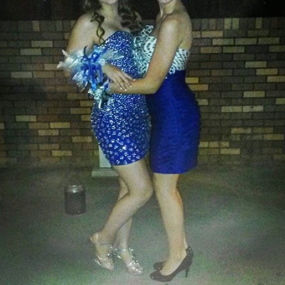 Royal blue homecoming dress - Picture 4 of 4