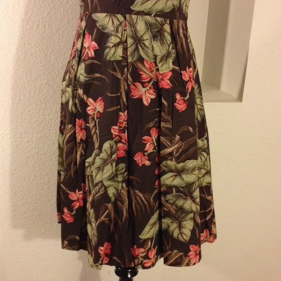 👗 Fauna Fit and Flare Dress - Picture 3 of 4